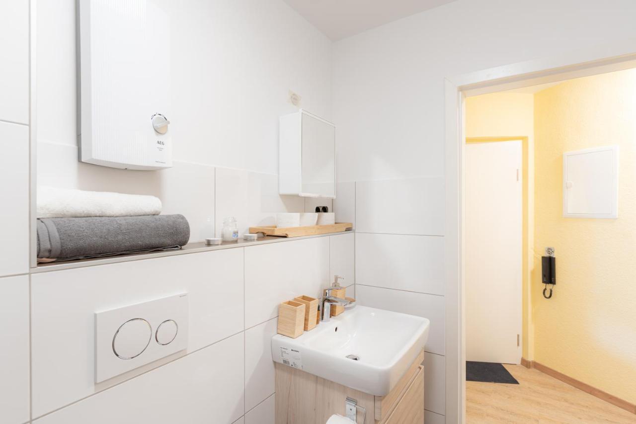 - Magical Harry Potter Apartment In Duisburg - 2 Mins Central Station Hbf - Kingsize Bed & Netflix - Bagian luar foto